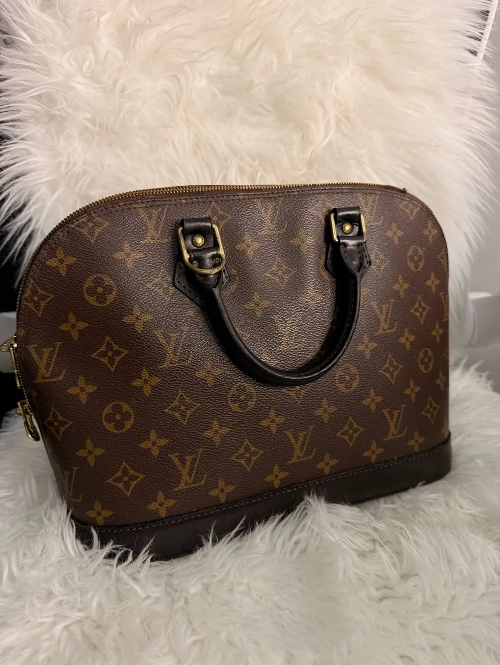 100% Authentic Louis Vuitton Monogram Alma - Picture 1 of 7